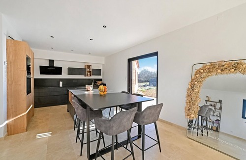 Les Plans House | Gorgeous home in Les Plans