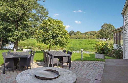 Mandoe House | Gorgeous home in Lintrup with sauna