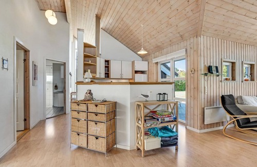 Nr. Lyngby House | Gorgeous home in Løkken with sauna