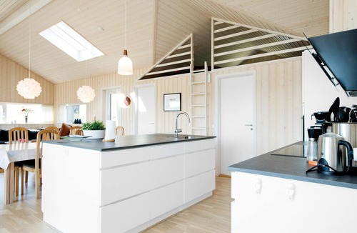 Grønhøj House | Gorgeous home in Løkken with WiFi