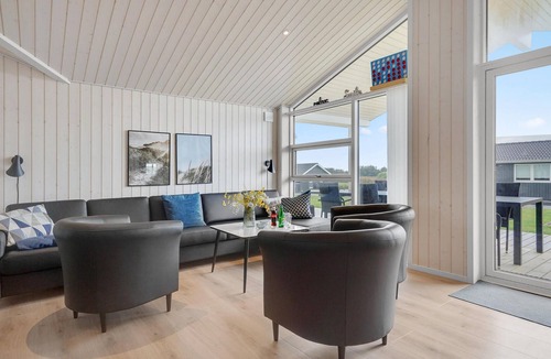 Nr. Lyngby House | Gorgeous home in Løkken with sauna