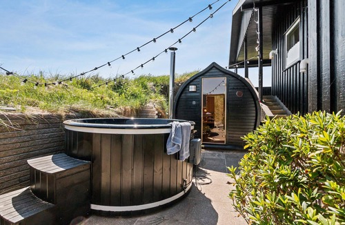 Hvorup Klit House | Gorgeous home in Løkken with sauna