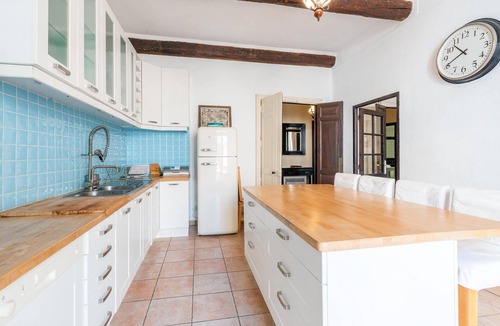 Magalas House | Gorgeous home in Magalas