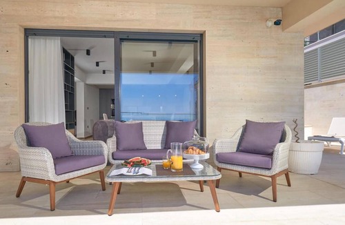 Veliko Brdo House | Gorgeous home in Makarska with sauna