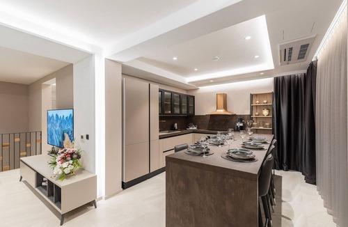 Moca House | Gorgeous home in Makarska with sauna