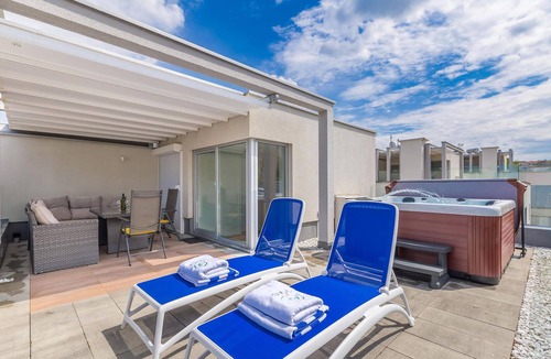 Malinska House | Gorgeous home in Malinska