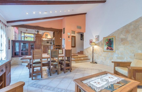 Loborika House | Gorgeous home in Marcana
