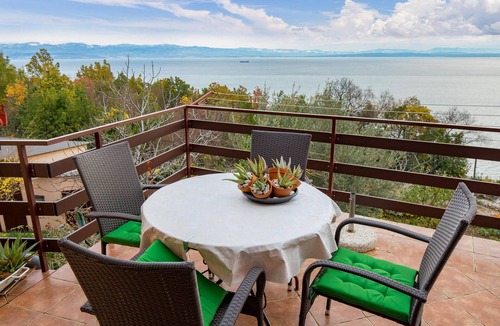 Medveja House | Gorgeous home in Medveja with swimming pool