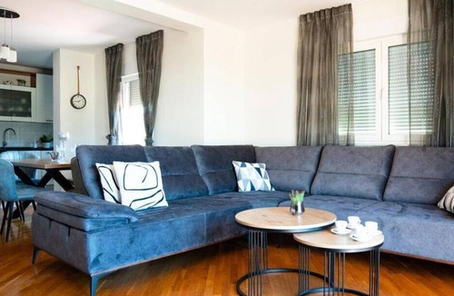 Metkovic House | Gorgeous home in Metkovic