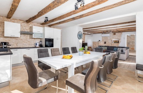 Modrusani House | Gorgeous home in Modrusani