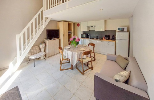 Molinet House | Gorgeous home in Molinet with WiFi