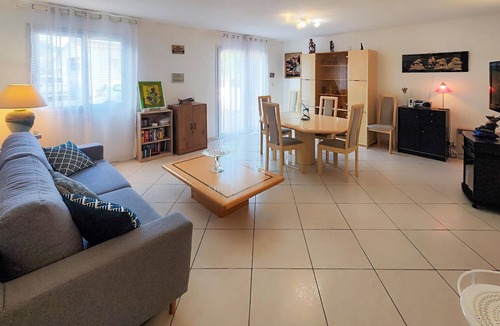 Nebian House | Gorgeous home in Nébian with WiFi