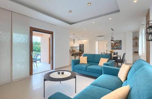 Sveta Nedelja House | Gorgeous home in Nedescina