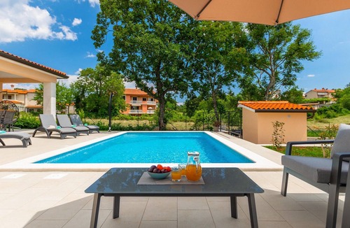 Sveta Nedelja House | Gorgeous home in Nedescina