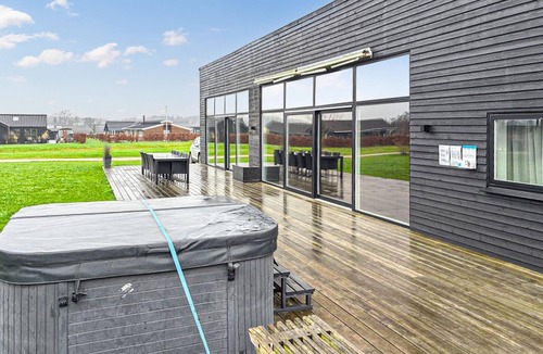 Saksild Strand House | Gorgeous home in Odder with WiFi