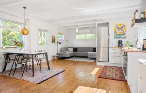 Olsted House | Gorgeous Home In Ølsted With Wifi