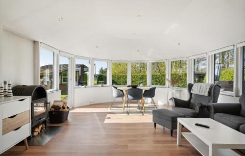 Tørresø House | Gorgeous Home In Otterup With Kitchen