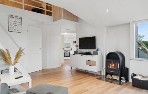 Tørresø House | Gorgeous Home In Otterup With Kitchen