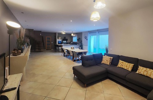 Puisserguier House | Gorgeous home in Puisserguier