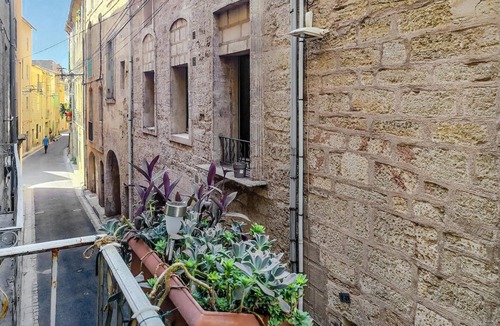 Pezenas House | Gorgeous home in Pézenas with WiFi