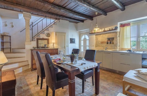 Pomer House | Gorgeous home in Pomer with WiFi