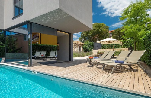 Mugeba House | Gorgeous home in Porec with sauna
