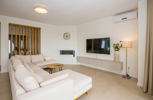 Musalez House | Gorgeous home in Porec with sauna