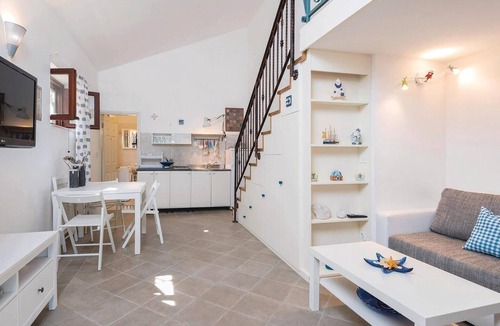 Prigradica House | Gorgeous home in Prigradica with sauna
