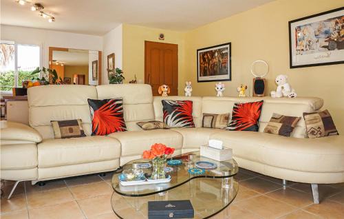 Puisserguier House | Gorgeous Home In Puisserguier