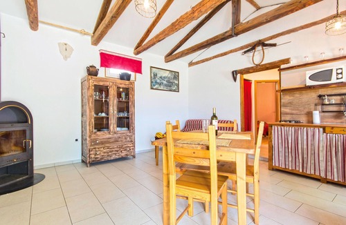 Pula House | Gorgeous home in Pula