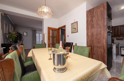 Pula House | Gorgeous home in Pula
