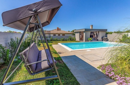 Sikici House | Gorgeous home in Pula