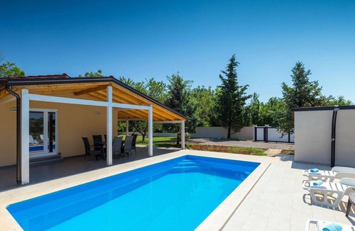 Valtura House | Gorgeous home in Pula