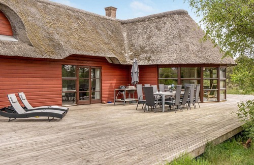 Rømø Kirkeby House | Gorgeous home in Rømø with kitchen