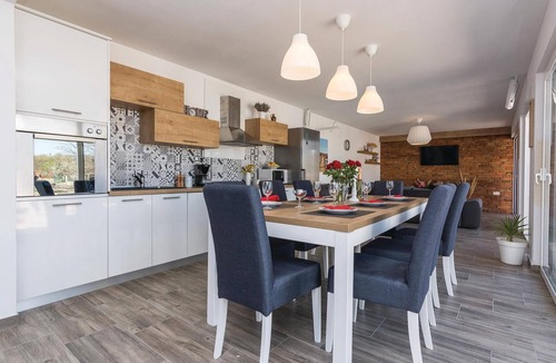 Velim House | Gorgeous home in Radosinovci with sauna