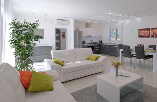 Rebici House | Gorgeous home in Rebici