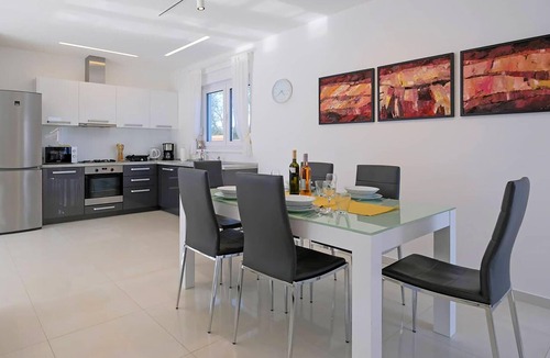 Rebici House | Gorgeous home in Rebici