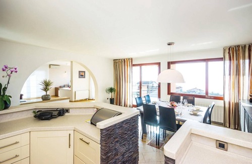 Sarsoni House | Gorgeous home in Rijeka