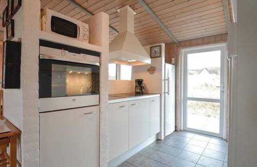 Klegod Strand House | Gorgeous home in Ringkøbing with sauna