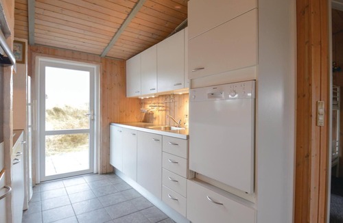 Klegod Strand House | Gorgeous home in Ringkøbing with sauna