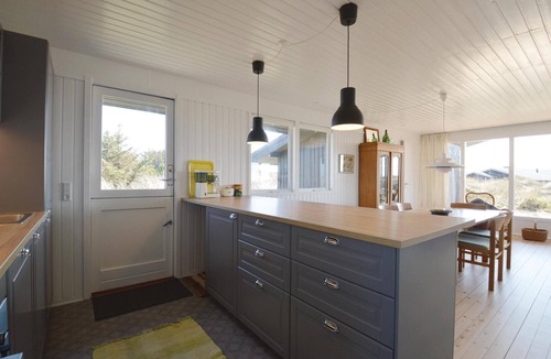 Klegod Strand House | Gorgeous home in Ringkøbing with WiFi