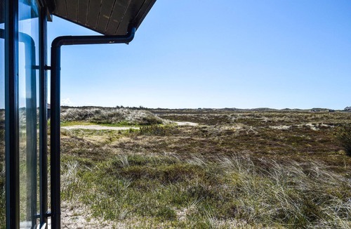 Klegod Strand House | Gorgeous home in Ringkøbing with WiFi