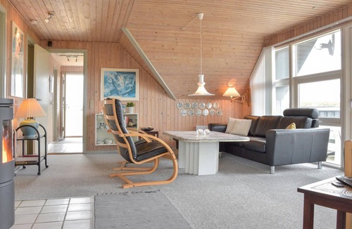 Nørre Lyngvig House | Gorgeous home in Ringkøbing with sauna