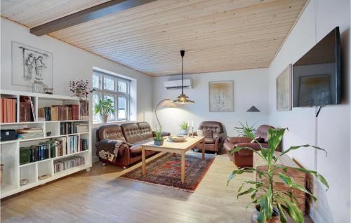 Lem House | Gorgeous Home In Ringkøbing With Wifi
