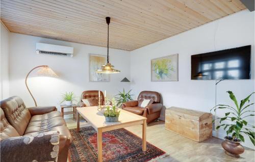 Lem House | Gorgeous Home In Ringkøbing With Wifi