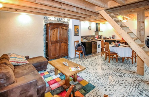 Rochessauve House | Gorgeous home in Rochessauve with WiFi