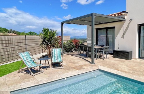 Rochegude House | Gorgeous home in Rochegude with private swimming pool, can be inside or outside
