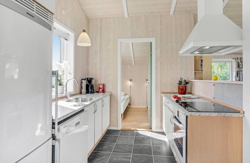 Kramnitse House | Gorgeous home in Rødby with kitchen