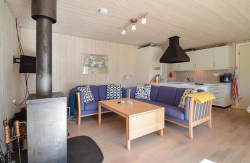 Rodby House | Gorgeous home in Rødby with kitchen