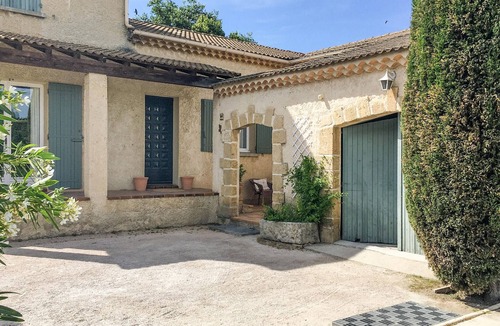 Roquemaure House | Gorgeous home in Roquemaure